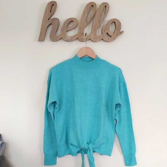 LOFT Sweaters - BNWT LOFT Tie Hem Sweater (S)
